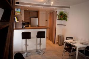 Le T2 Douillet dUriage - Résidence Le Louvre - Uriage- Proche Chamrousse - Jusquà 3 personnes - Cure thermale - Montagnes et lacs