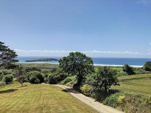 Maisons de vacances Villa Treberon - Vue mer exceptionnelle a Crozon : photos des chambres