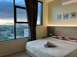 Manhattan Suites, ITCC - The Weeknd Residences