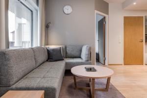 RukaHillChalet1 Ski In - Ski Out