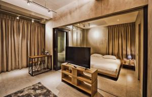 Suite Junior Có Ban Công (Junior Suite with Balcony)