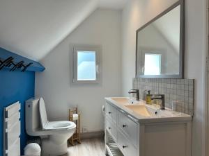 Villas 1007 Ker Jean Louis - Maison 7p a 300m de la plage : photos des chambres