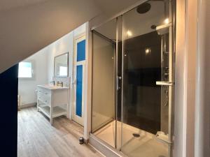 Villas 1007 Ker Jean Louis - Maison 7p a 300m de la plage : photos des chambres