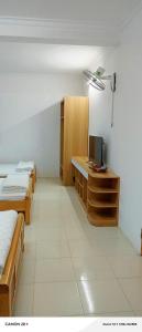 Night Market Heart Hotel MC