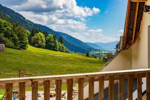 Maisons de vacances Gite La Resilience, sur la piste de ski d'Autrans : photos des chambres