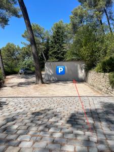 Exclusif Appart piscine chauffée de luxe 10 min centre AixenPc Belvoir SISSI