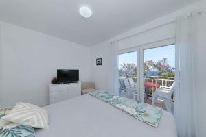 Apartment Zamalin SeaView