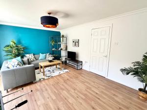 7 guests house Old Trafford,Media City,City centre, Free parking