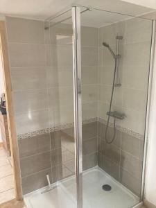 Sejours chez l'habitant Logement avec 2 chambres pour 5 personnes maxi : photos des chambres