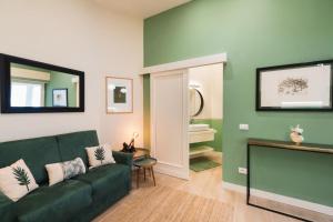 Cozy olive green flat