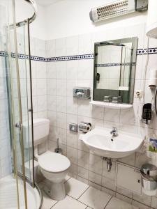 Single Room with Shower room in Hotel Am Hopfenmarkt