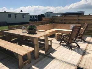 Neues Ferienhaus Nr 86 für bis zu 5 Persdirekt am Wattenmeer, hundefreundlich eingezäunt