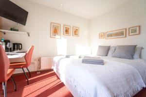 Studio 19 with private parking