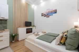 Cozy Vibes K106 by B&Z