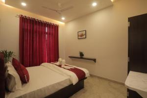 Earthen Bliss Luxury 2BHK Apt with Balcony