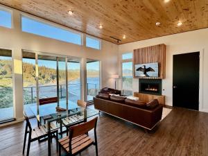 The Cove at Port Orford - 5 Ocean Front Suites