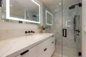 Renovated Aspen 2BR Condo - Walk to Gondola