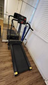 3BR Elegant & Central Loc- Netflix, WiFi, MiniBar!