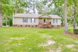 Chapin Home Near Boat Launch and Lake Murray!