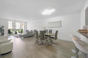 Spacious apartment of 2BR - 2BTH in Ocean Reserv front the beach