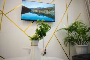 2 Bedroom Missy Hidden gem Mombasa Cbd - Samburu