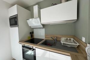 Appartements Apartment 5 minutes from the beach : photos des chambres