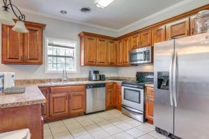 about 13 Mi to Ole Miss Private Family-Friendly Home!