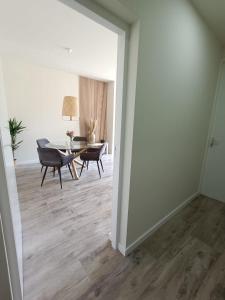 Mooi en trendy appartement vlakbij strand
