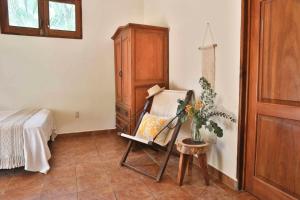 Jungle Hideaway in the Heart of Town with Heated Pool