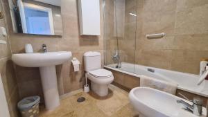 Lovely 2-Bed Apartment in Marina de la Duquesa