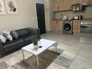 Motswedi Place Apartment N1 - Otse