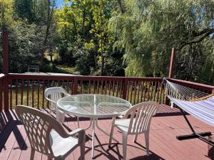 Sleeping Bear Riverside Cabins