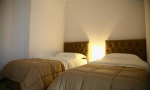 City View Apartment by Lake