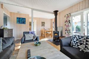 Cozy Cottage At Tuse Næs In Holbæk