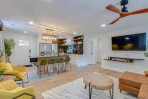 NashOasis 10 Min to DT, Gameroom, Huge Yard