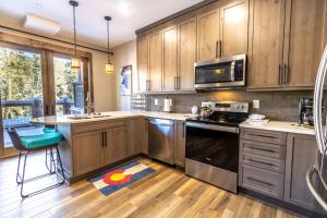 Seasons at Keystone 1819 : 100