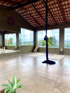 Macaw Suite- with Hot Tub for Singles or Couple!