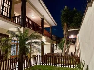 Hermosa casa, amplia y centrica! - Cotoca