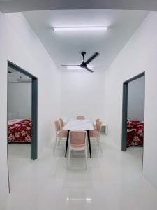 HELLOKITTY HOUSE- Unit 4