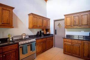 NEW Beautiful Home at Valle with Jacuzzi & BBQ