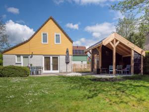 Seaside Holiday Home with Sauna