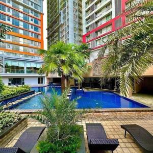 Milia Condo w Free use of Swimming pool & Gym