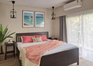 Large 1BHK Apartment by tisyastays