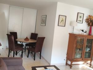 Appartements Charmant 3 pieces classe 3 etoiles en centre ville : photos des chambres