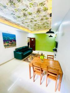 2 BHK Apartment by Jam Rock