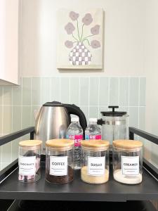 Vibrant Makati Studio