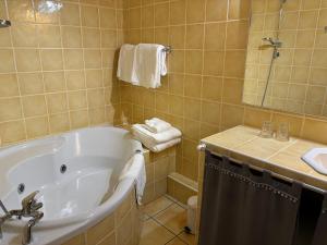 Hotels Logis Hotel La Sommellerie : photos des chambres