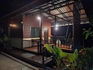 บ้านริมชล บ้านสวนสราญชล - Ban Khlong Ha Nua
