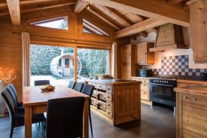 Luxurious Chalet With Breathtaking Mont Blanc Massif Views From Hot Tub and Garden plus Sauna