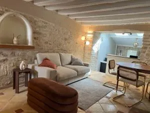 Maison de ville - idéal déplacements et familles - 35 min Paris - Versailles - Giverny - Maule